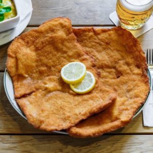 XXL Schnitzel “Wiener Art”